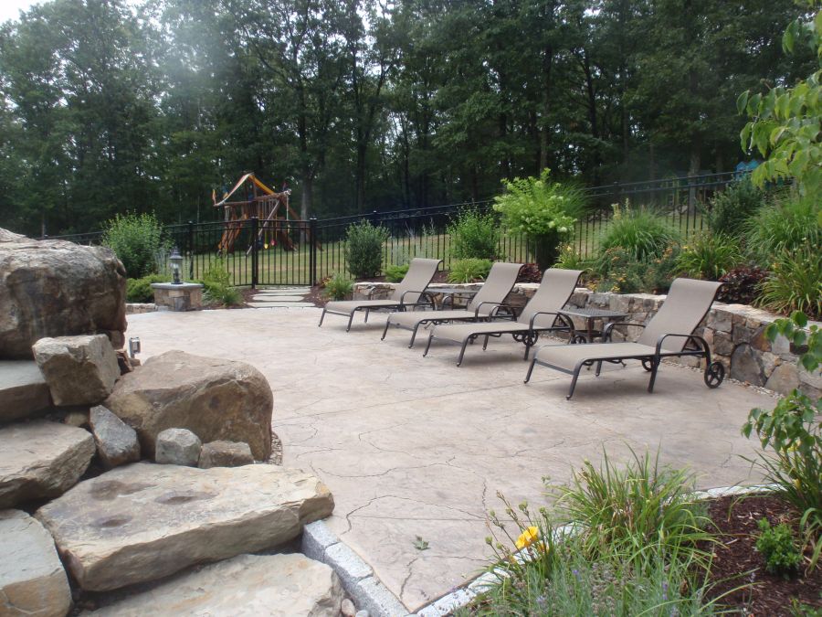 Decorative paver project with finished surface pattern and edge definition